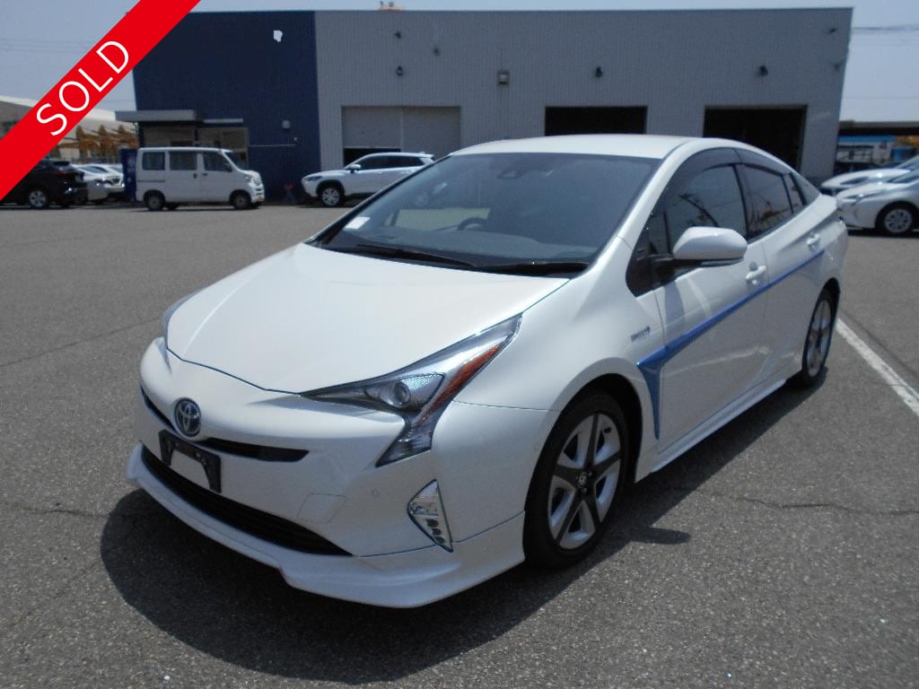 TOYOTA PRIUS 2018 A TOURING SELECTION PEARL