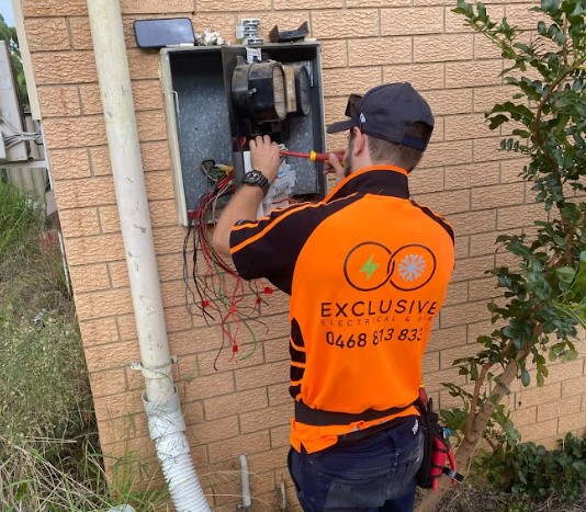 Oxley Electrician Tips: 6 Signs Your Home Needs Urgent Electrical Attention