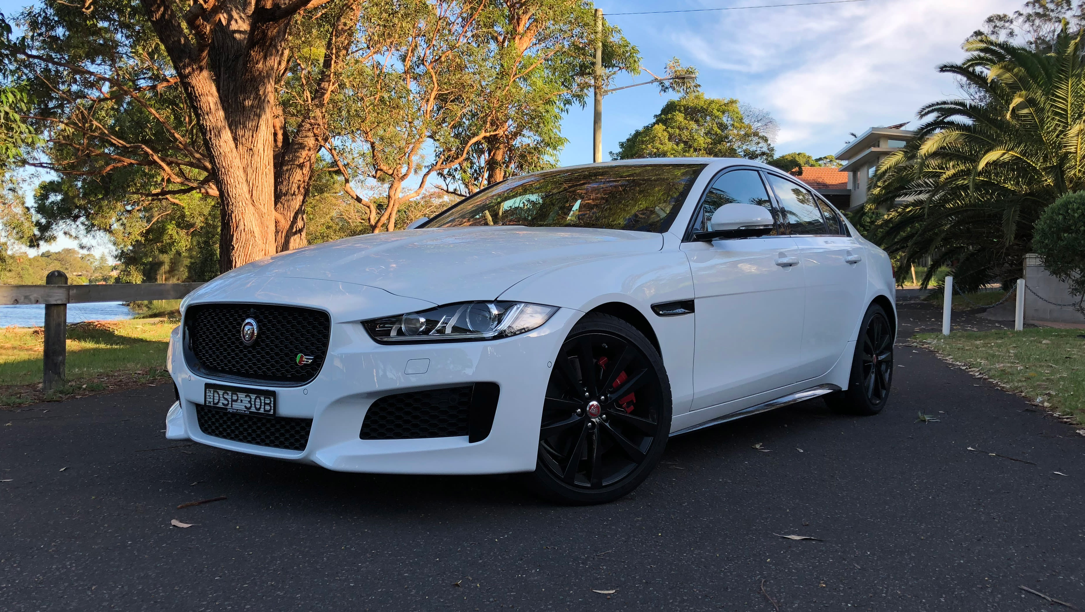 Jaguar XE 2018 review | CarsGuide