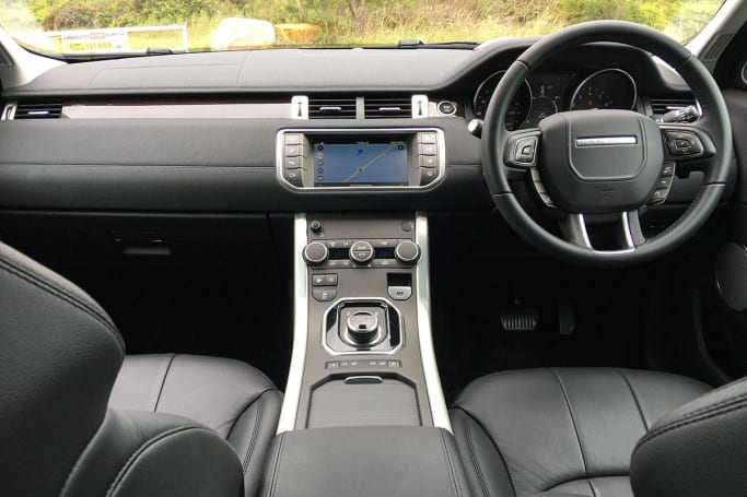 Land Rover Range Evoque Se Si4 2017 Review Carsguide 2017 Range Rover Evoque Se Si4