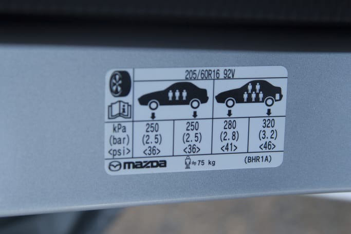 Mazda 3 Gs 2014 Tire Size