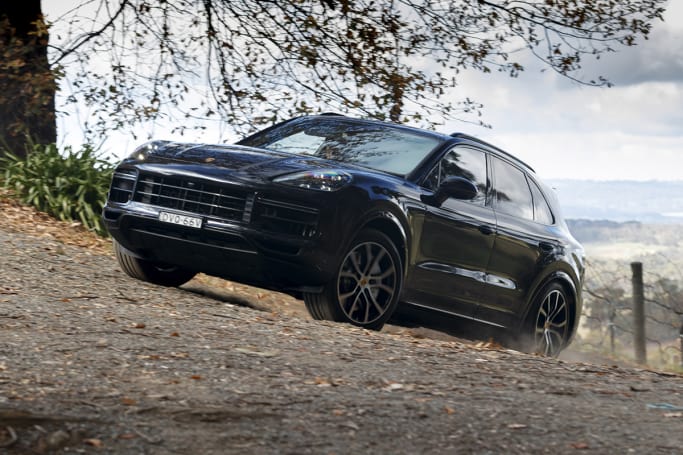 The different off-highway modes will lock and unlock the centre and rear diff as required.