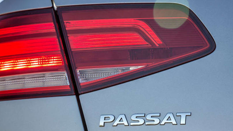 Passat-Badge-2016-w.jpg