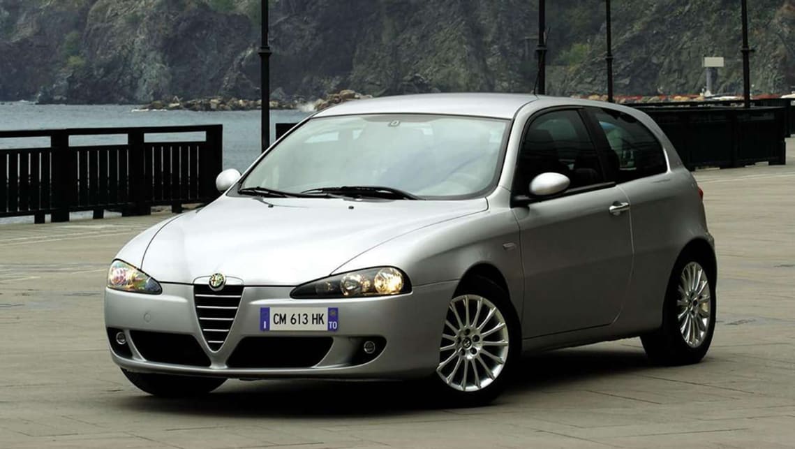 2004-Alfa-Romeo-147-Hatch-Silver-Press-Image-1001x565p.jpg