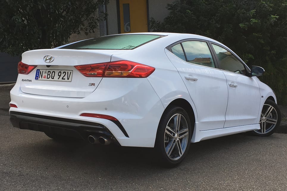 Hyundai Elantra SR Turbo manual 2017 review | carsguide