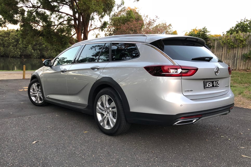 Holden Calais Tourer 2018 Review Carsguide