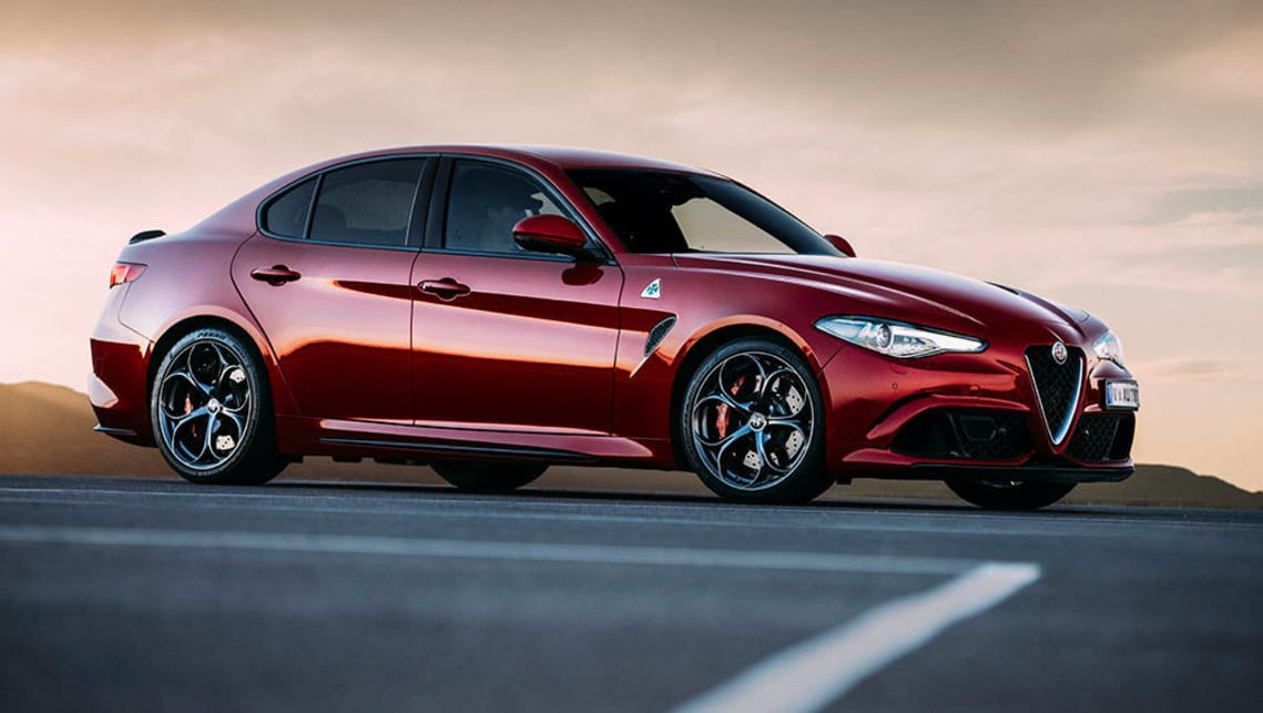 Alfa-Romeo-Giulia-red-2017-sedan-press-i