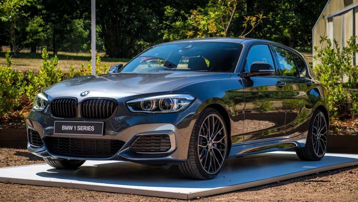 BMW M140i Performance Edition silver 2017 hatchback %281%29