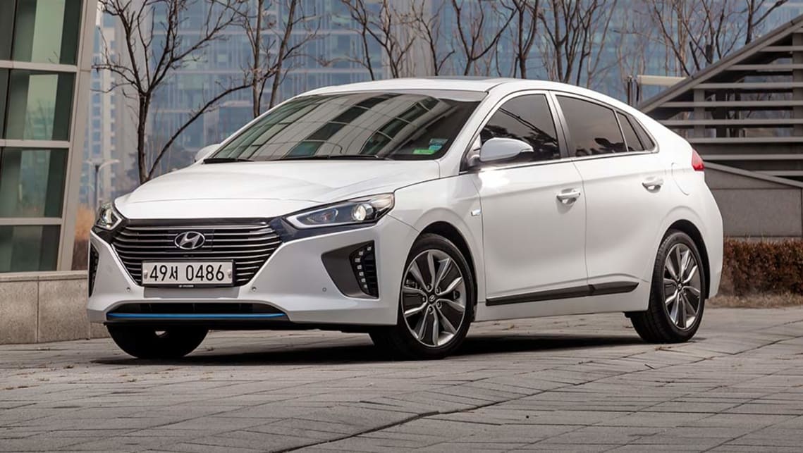 Plug In Hybrid Cars >> Hyundai Ioniq 2017 review | CarsGuide Plug In Hybrid Cars >> Hyundai Ioniq 2017 review | CarsGuide
