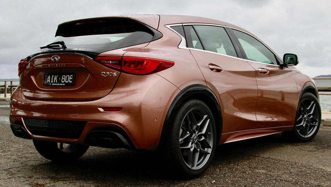 Infiniti Q30 Sport Premium diesel 2017 review | road test | CarsGuide