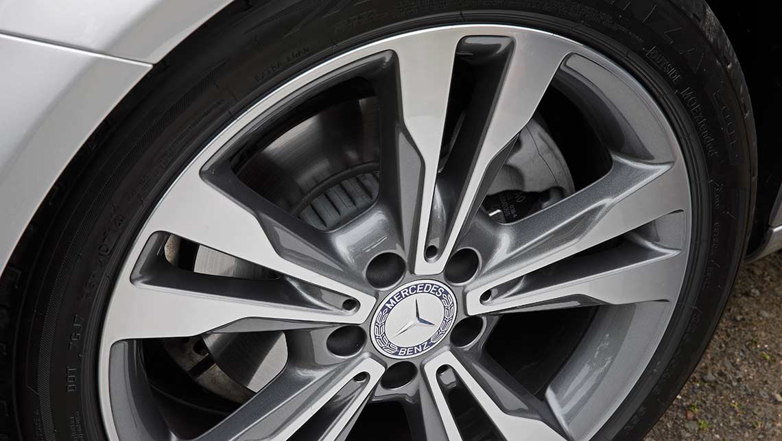 Run Flat Tyres Pros, Cons & What Are They? CarsGuide