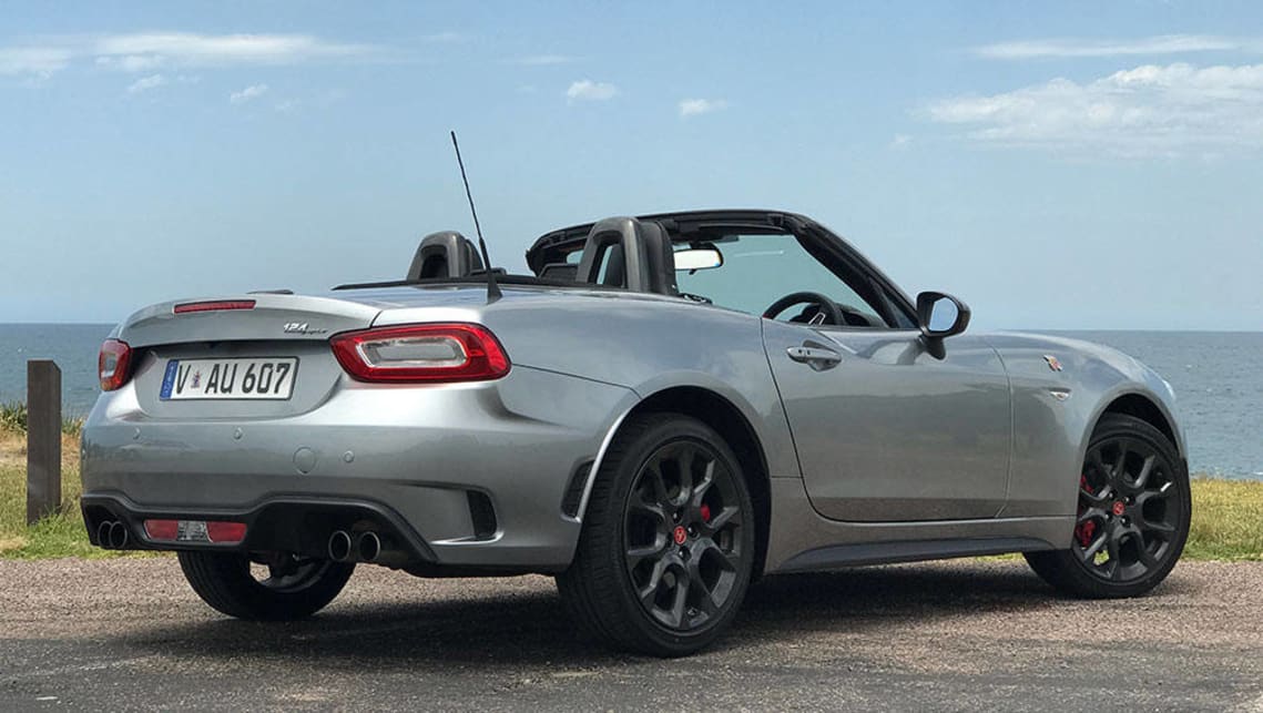 abarth 124 spider 2016 silver %283%29