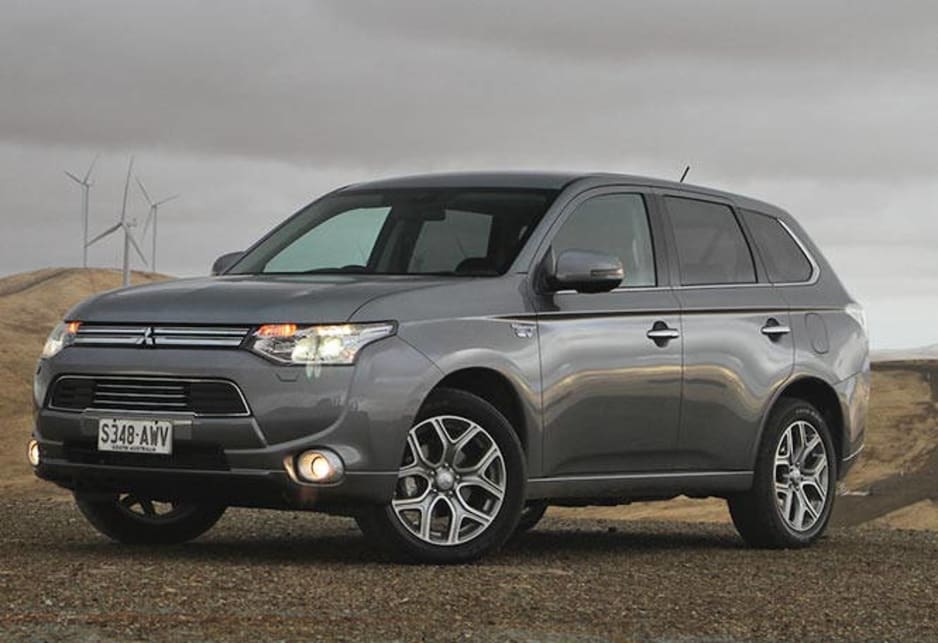 Mitsubishi Outlander 2014 review CarsGuide