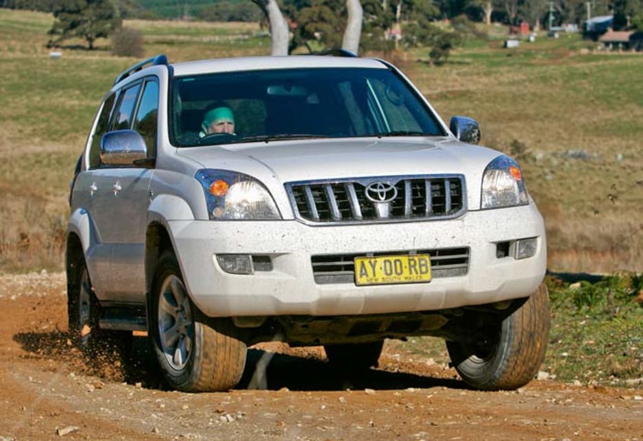 Prado vs Hilux 2009 Review | CarsGuide