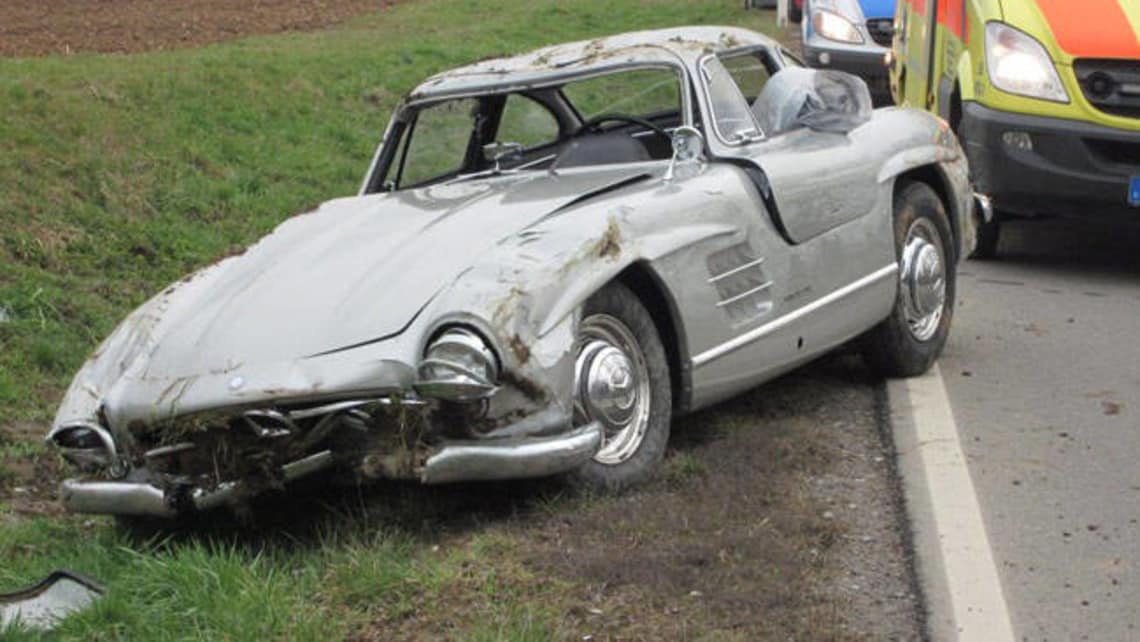mechanic crashes rare benz 300sl gullwing car news carsguide