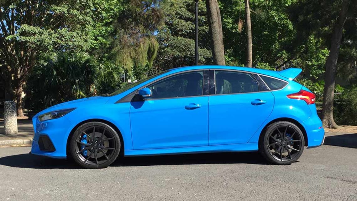 Ford Focus RS 2016 review | road test | CarsGuide