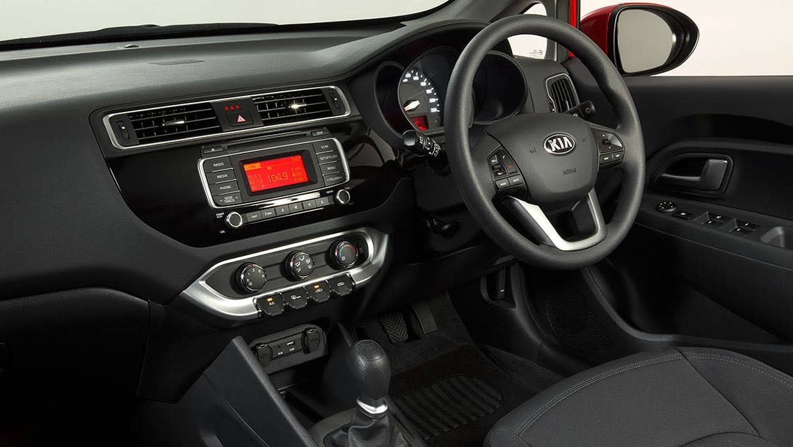 2016 kia rio hatchback problems