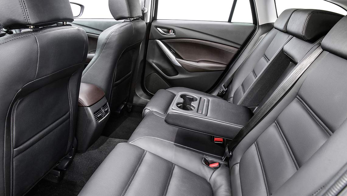 https://res.cloudinary.com/carsguide/image/upload/f_auto,fl_lossy,q_auto,t_cg_hero_large/v1/editorial/mazda-mazda6-2015-sedan-aunch-%283%29.jpg