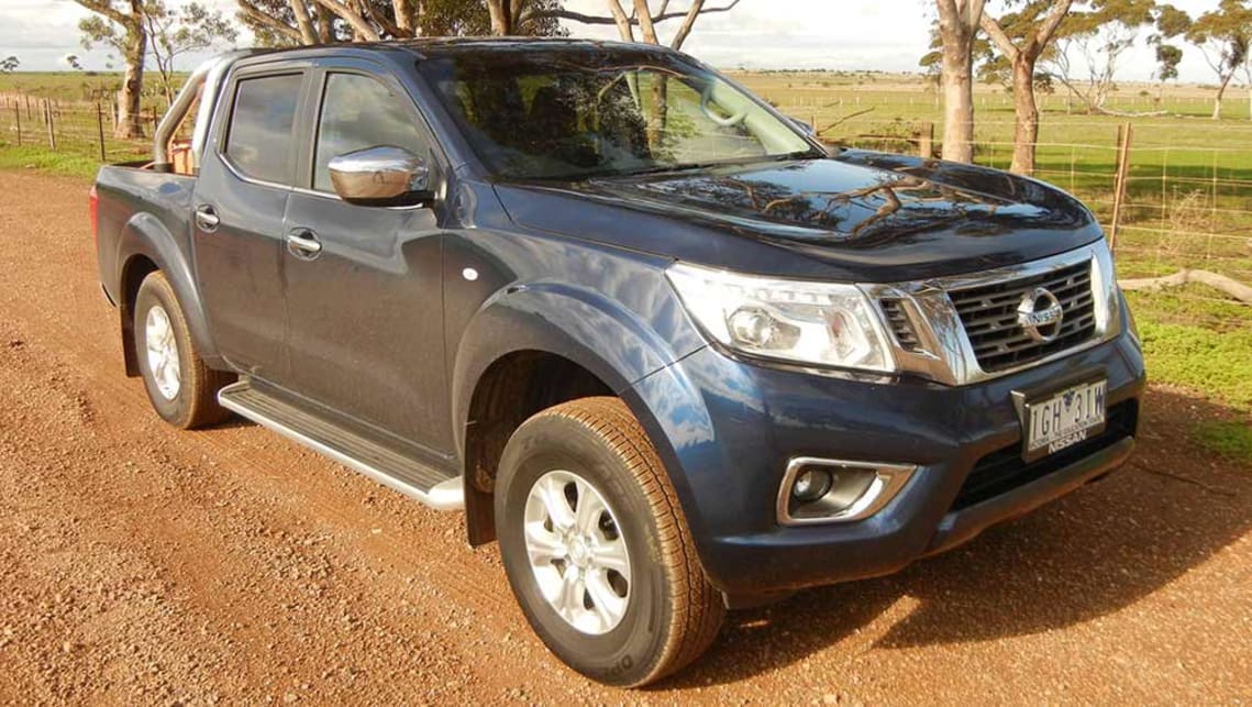 Nissan Navara Dual Cab St 4x4 2016 Review Carsguide 2016 Nissan Navara Dual Cab St 4x4