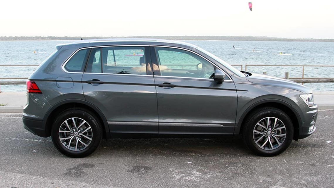 volkswagen tiguan 132 tsi comfortline 2017 suv grey image credit peter anderson %286%29