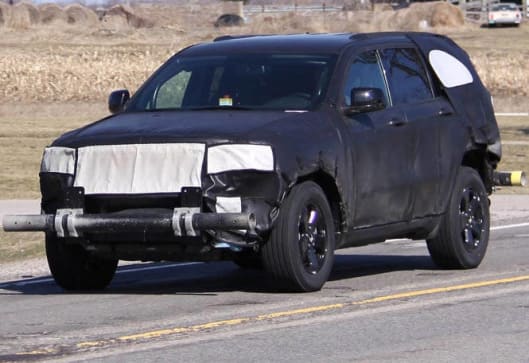Spy Shots 2010 Jeep Grand Cherokee Car News Carsguide