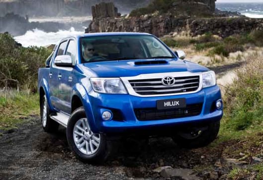 Toyota HiLux 2011 Review | CarsGuide