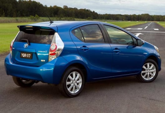 Prius 2013 review Prius 2013 review