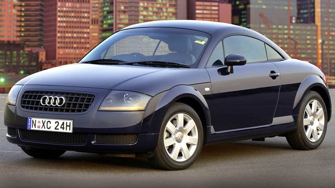 2003_Audi_TT_coupe.jpg