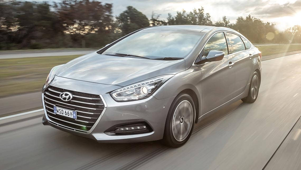 Hyundai i40 2015 review CarsGuide