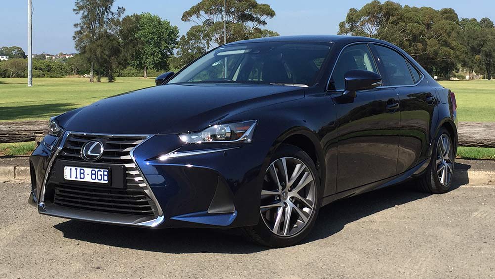 Lexus IS200t Luxury 2017 review CarsGuide