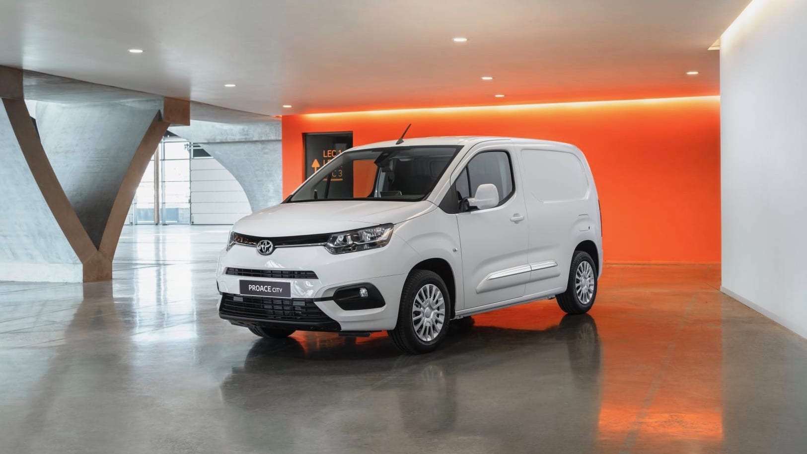 Toyota ProAce City revealed as sub-HiAce van - Car News | CarsGuide