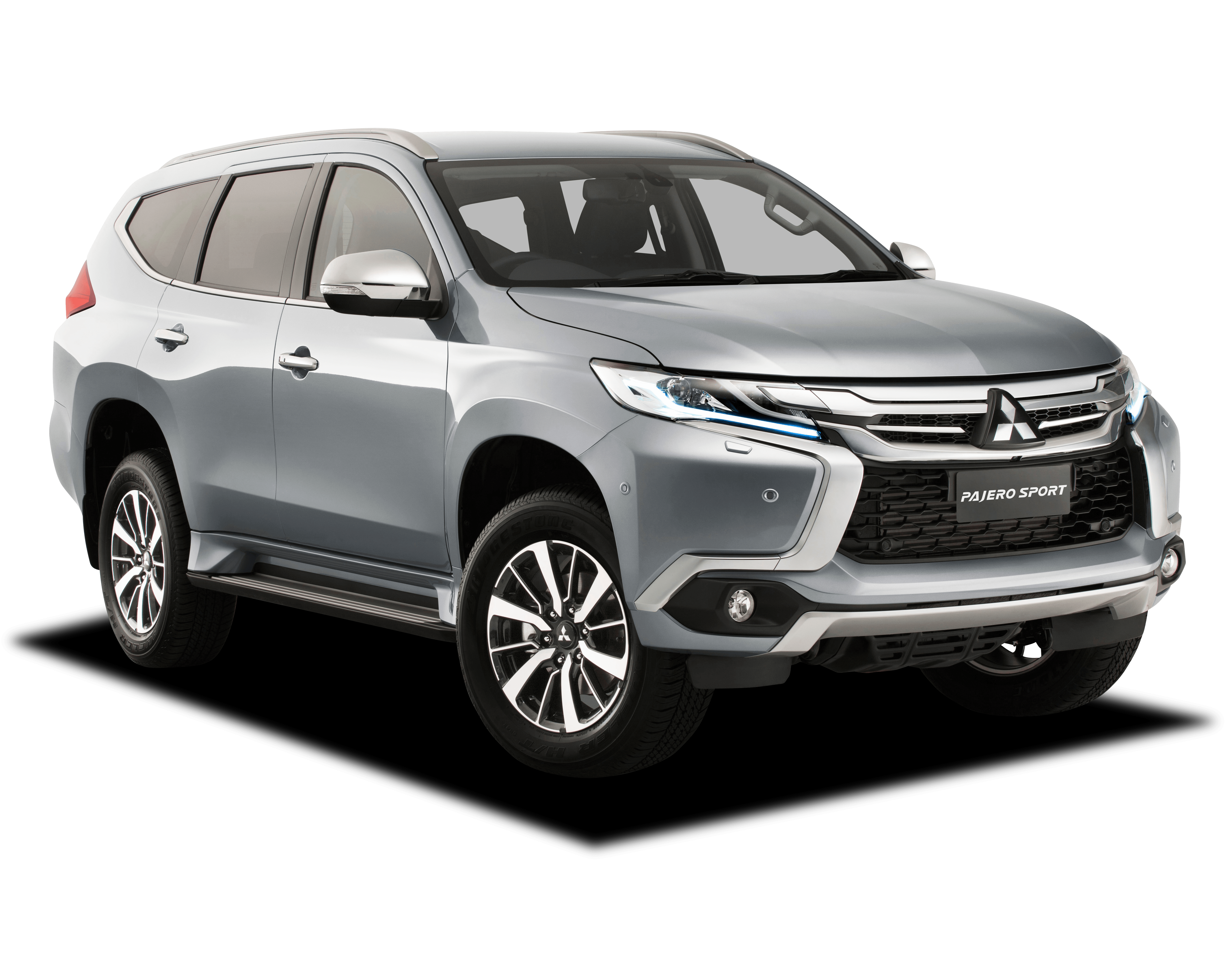 mitsubishi pajero спорт