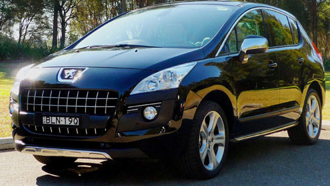 3008 в реальной жизни. Пежо 3008 2011. Peugeot 3008 2010. Пежо 3008 1.6. Peugeot 3008 дизель.