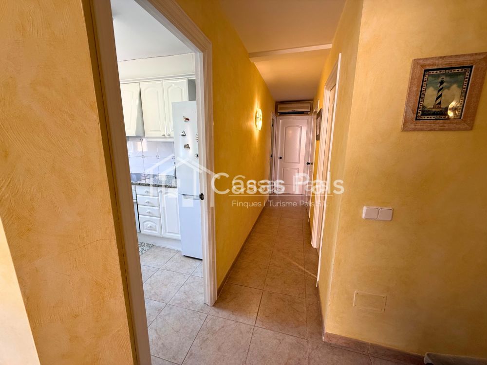 Apartament amb grans terrasses a la platja de Pals
