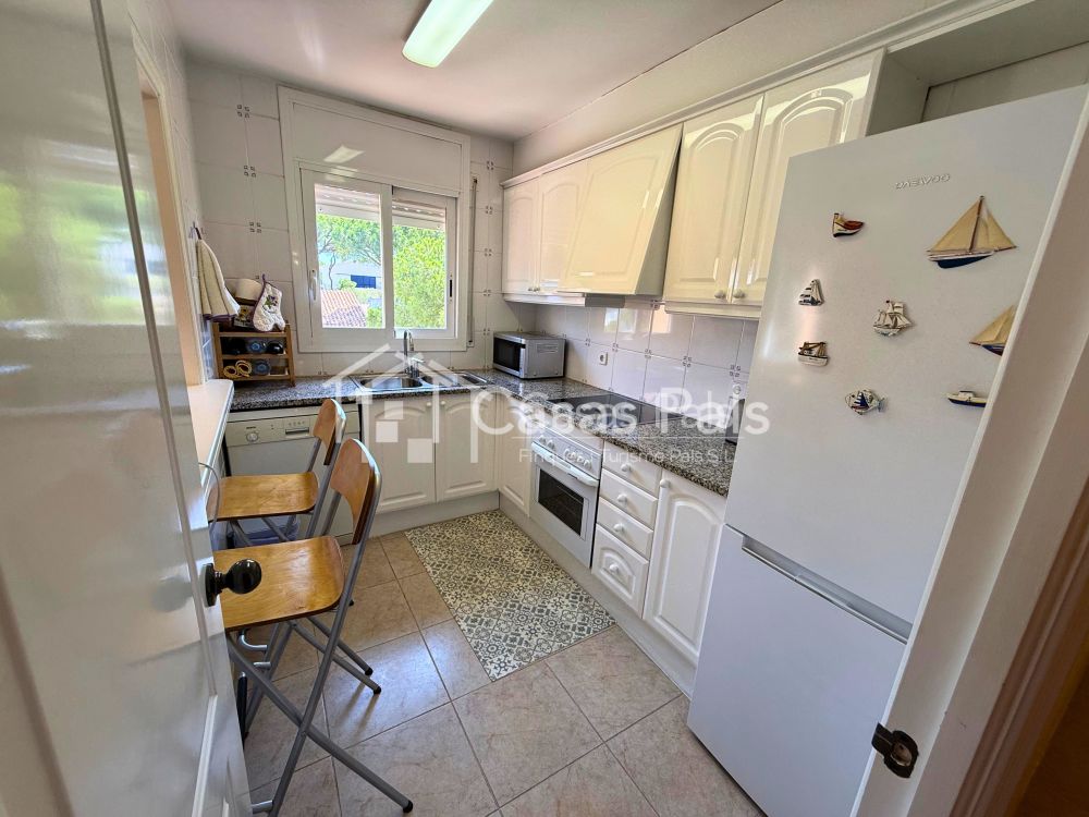 Apartament amb grans terrasses a la platja de Pals