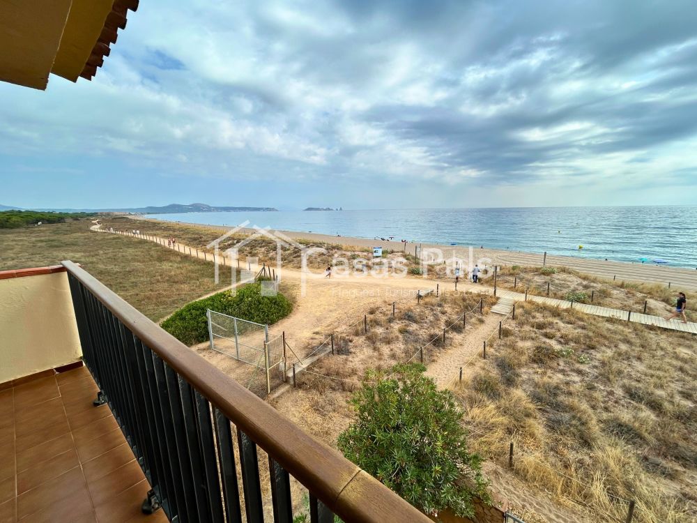Primera línia de mar a Platja de Pals amb vistes de somni