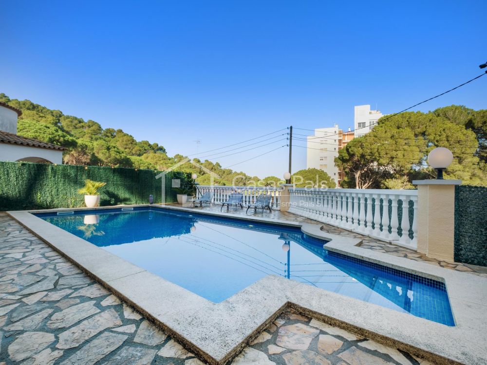 Casa unifamiliar a zona tranquil·la a Pals (Costa Brava)