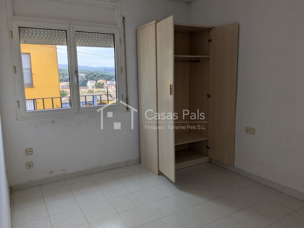 Casa independent situada en una tranquil·la zona residencial de Palafrugell.