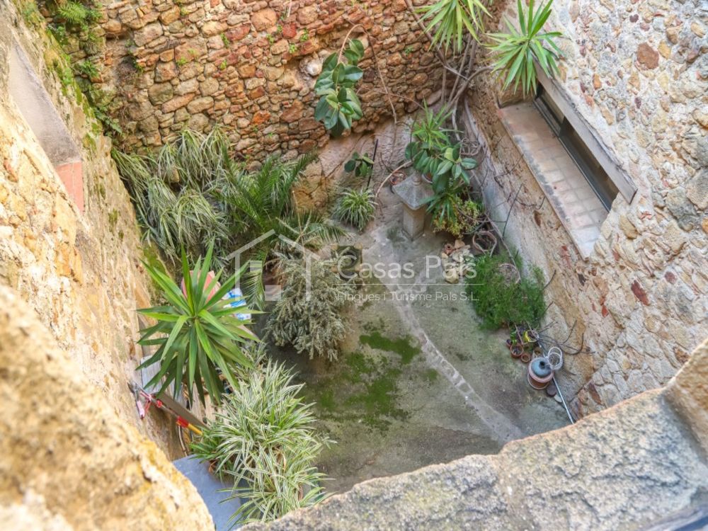 Encantadora casa rústica al barri antic de Pals 