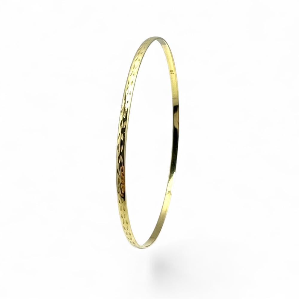 9ct Yellow Gold 2mm Hammered Bangle