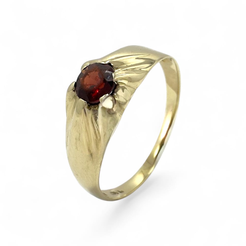 9ct Yellow Gold Ruby Signet Ring