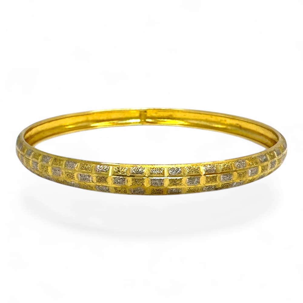 18ct Yellow Gold Amritsari Bangle 1 of 2