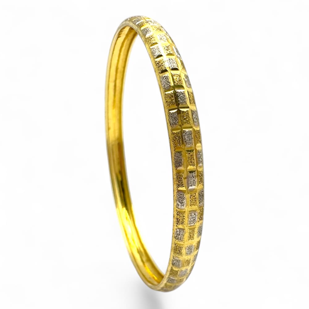 18ct Yellow Gold Amritsari Bangle (2 of 2)