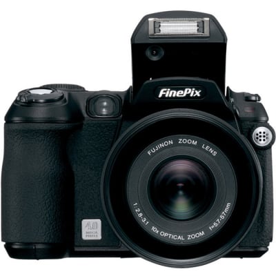 Fujifilm BLACK DIGITAL CAMERA (FINEPIX S5500)