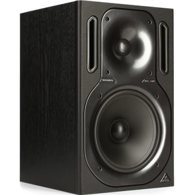 BEHRINGER 8.75" 265W STUDIO MONITOR (B2031A)