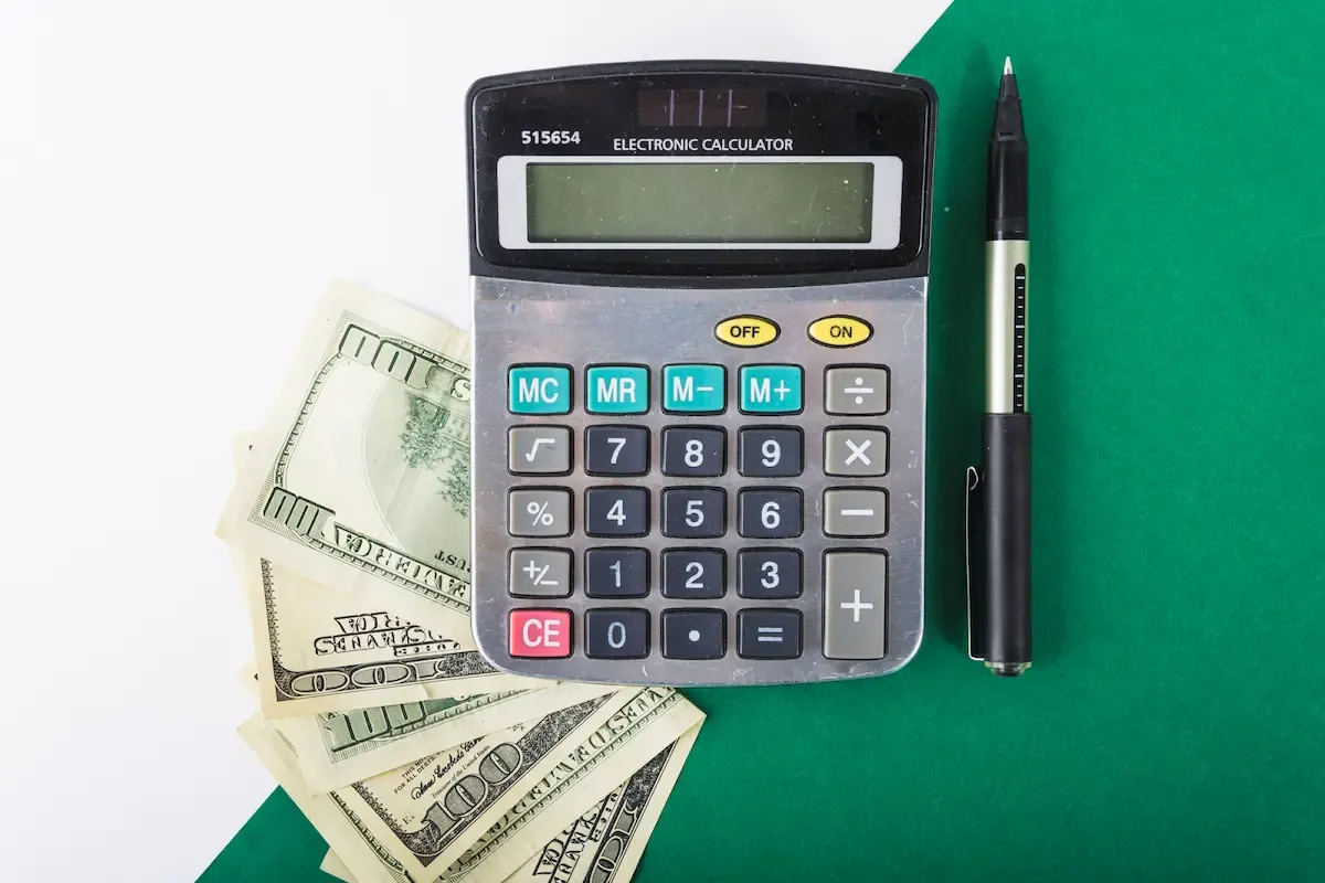 cash-and-calculator.webp