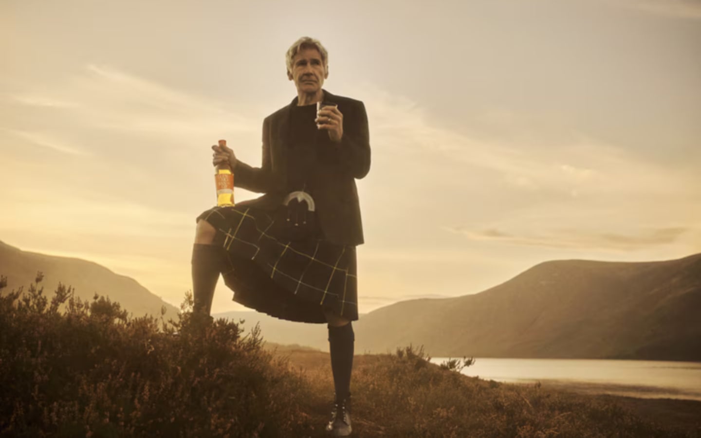 Want To See Harrison Ford Wearing A Kilt See His New Advert With Glenmorangie