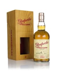 Glenfarclas 1982 (Cask 4565) Family Cask Winter 2017 Release