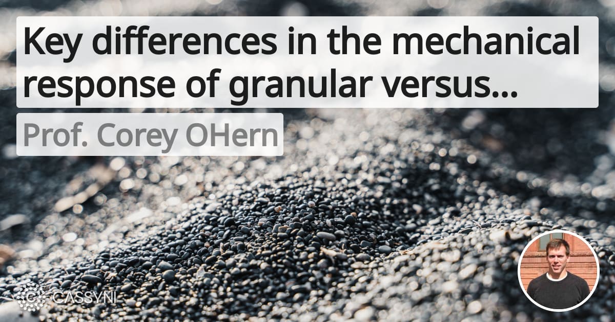 Key differences in the mechanical response of granular versus continuum