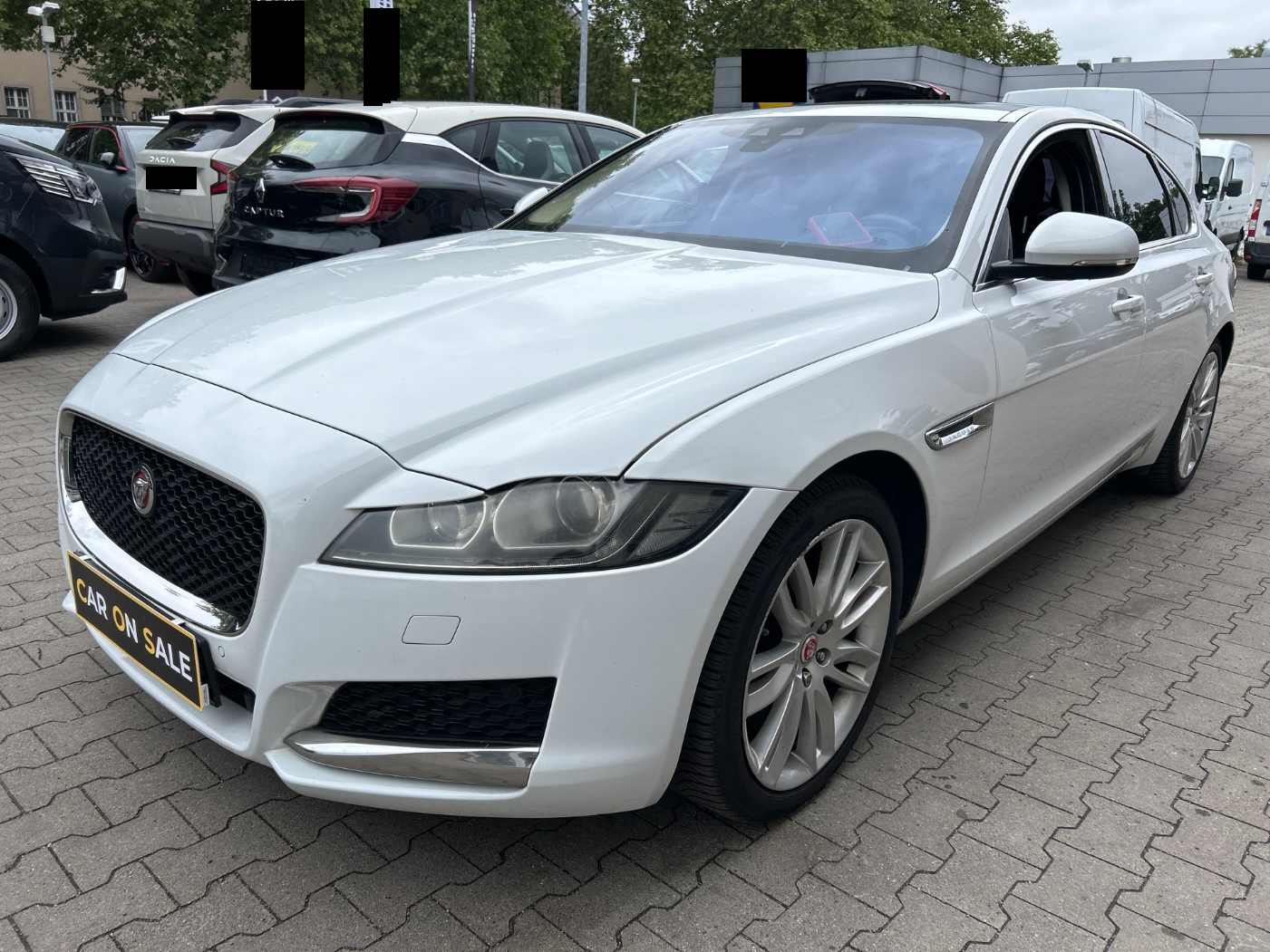 Jaguar XF